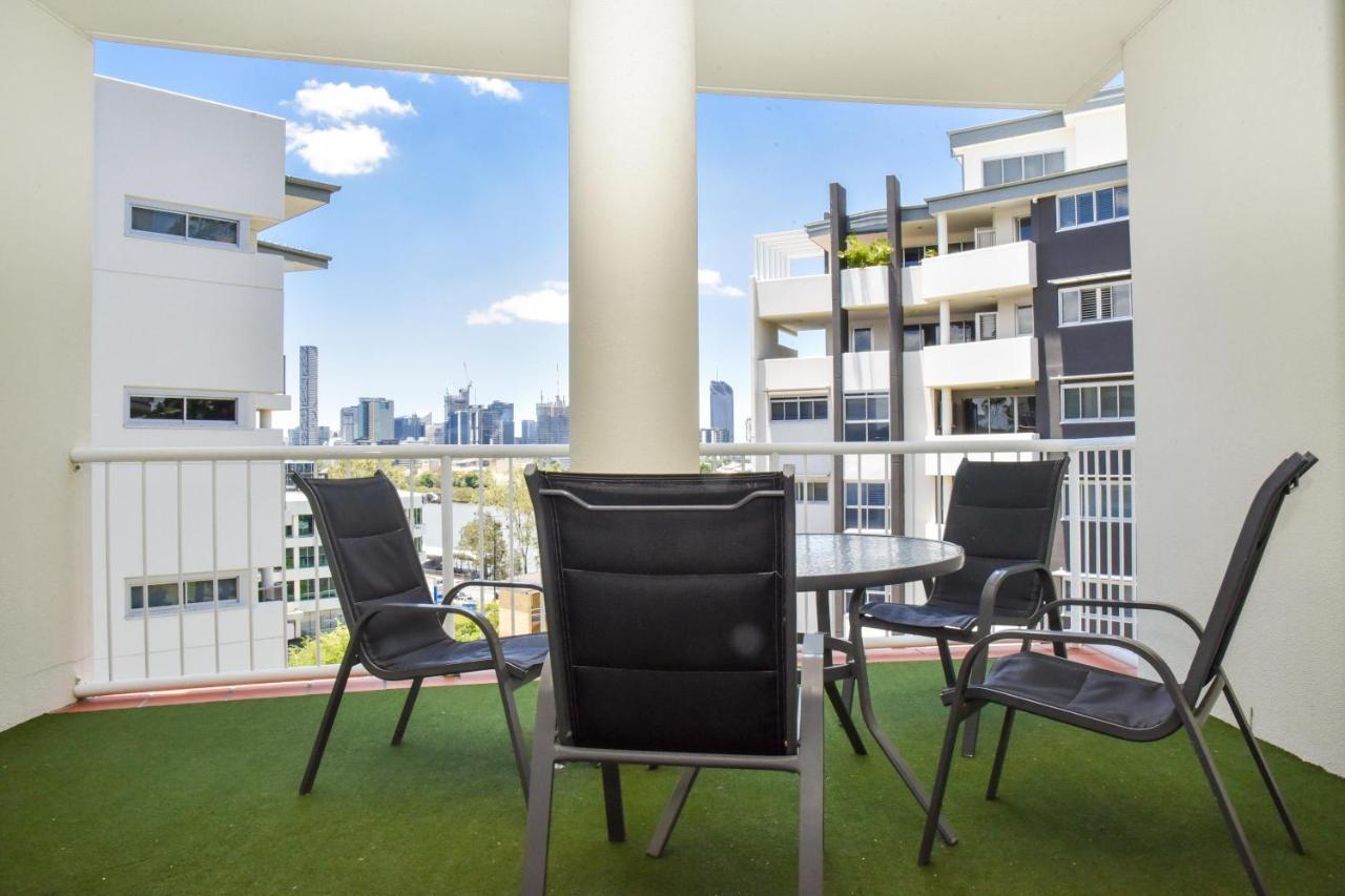 Founda Gardens Apartments ブリスベン エクステリア 写真