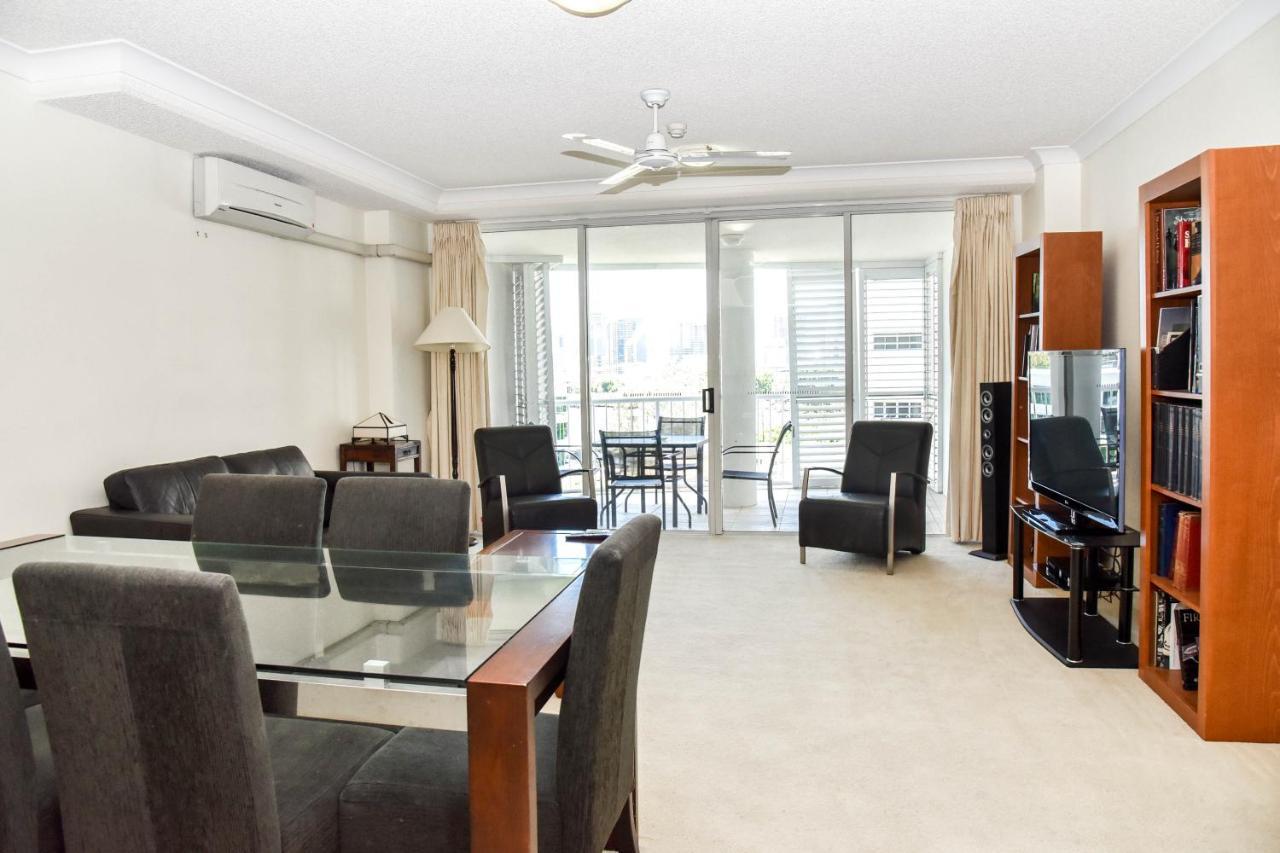 Founda Gardens Apartments ブリスベン エクステリア 写真